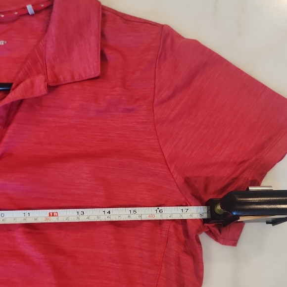 Tommy Bahama Women's Red Button Down Shirt - Picture 4 of 5